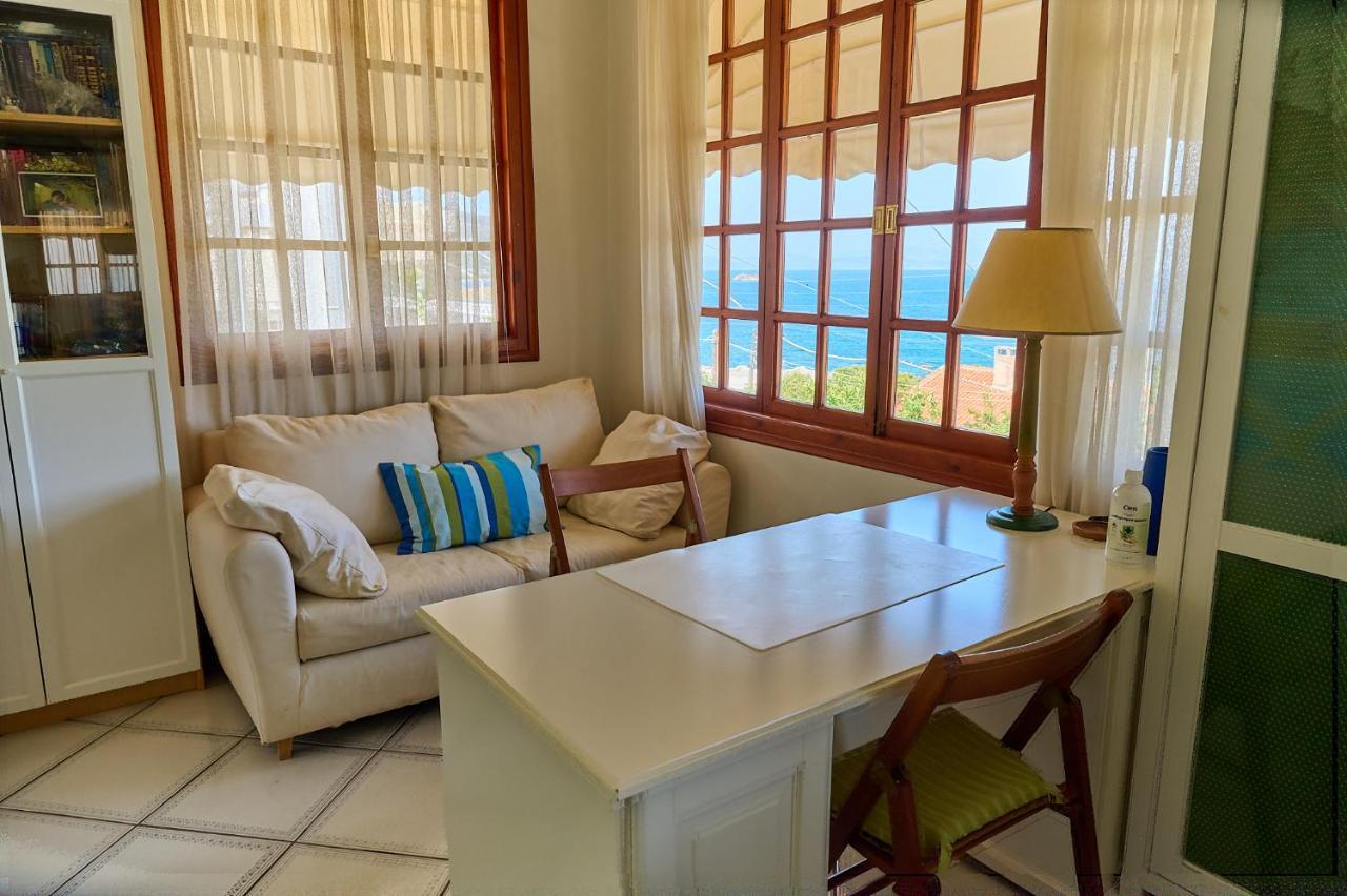 The Captain's Penthouse Porto Rafti